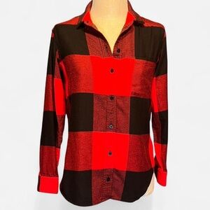 Athleta Red & Black Buffalo Plaid Flannel Shirt